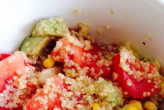 Salata mexicana cu quinoa