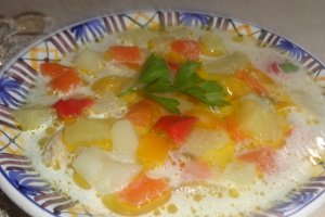 Ciorba de gaina cu gulioare