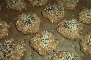 Biscuiti dietetici cu tarate si seminte