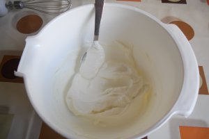 Pateuri cu branza dulce