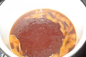 Sirop din flori de salcam