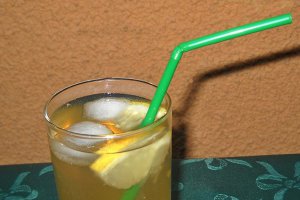 Sirop din flori de salcam