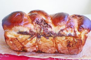 Cozonac cu crema de nuca