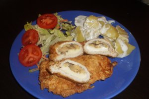 Cordon bleu cu cascaval si ciuperci