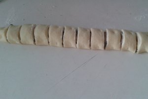 Melcisori cu telemea si masline si cu branza si oregano