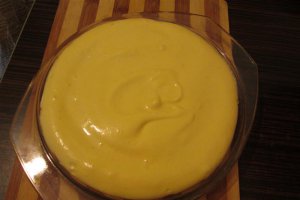 Rulada cu mere si biscuiti