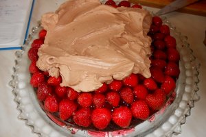 Tort cu capsuni si fragi