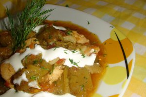Mancarica de ardei copti cu piept de pui