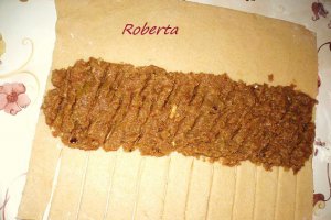Strudel impletit cu mere si nuci