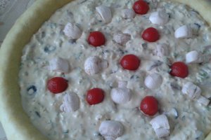 Tarta cu ciuperci si sunca