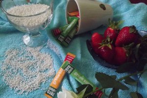Budincă de tapioca cu căpşuni