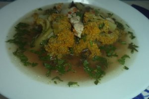 Ciorba dietetica cu pui,sparanghel si broccoli
