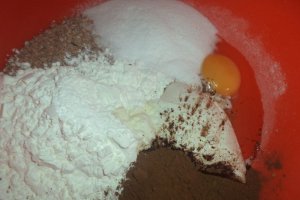 Tarta dietetica cu branza,iaurt,seminte de chia si capsuni