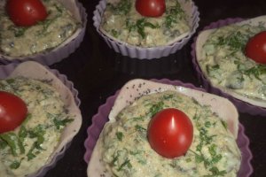 Tarte dietetice cu sunca,branza,seminte de chia si ou la cuptor