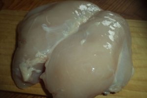 Piept de pui in crusta de susan la cuptor