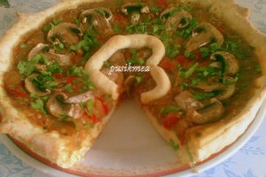 Tarta cu ciuperci,vinete si ardei copt