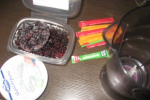 Inghetata rapida cu mure si green sugar
