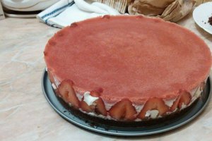 Cheesecake cu mascarpone si capsuni