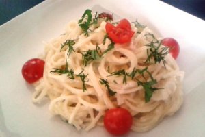 Spaghete cu branzeturi