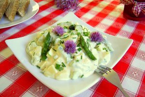 Salata de sparanghel cu oua