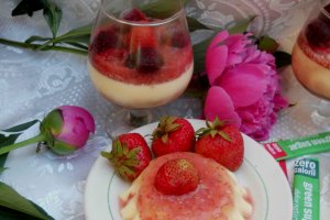 Panna Cotta cu Green Sugar