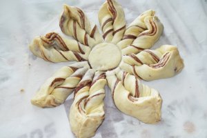 Cozonac floare cu Finetti