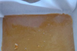 Negresa cu crema de branza si cirese
