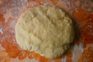 Rulouri-aperitiv umplute cu branza si verdeata