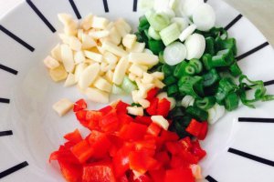 Ciorba de perisoare cu os de vita la Multicooker
