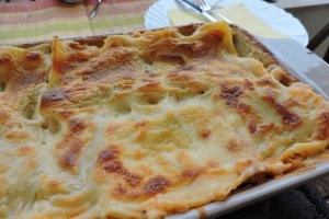 Lasagna cu sos bolognese si vinete