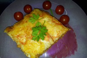 Cannelloni alla Bolognese cu sos Bechamel