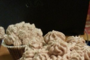 Muffins ciocolatoase cu crema de mascarpone si nutella
