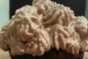 Muffins ciocolatoase cu crema de mascarpone si nutella