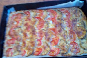 Tarta cu vinete si rosii
