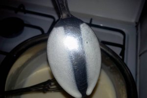 Inghetata cremoasa cu cacao si ciocolata