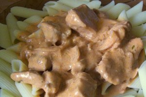 Pui Stroganoff