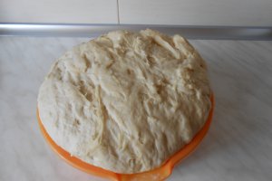 Melcisori pufosi cu branza sarata