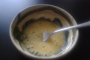 Tarte cu salam si mozzarella
