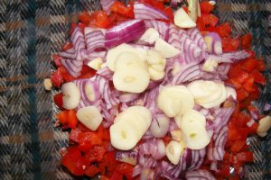 Salata de post cu paste si branza tofu
