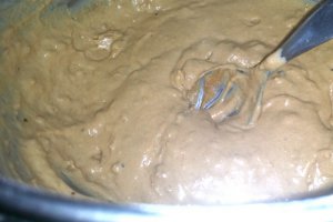 Muffins cu cirese si ciocolata