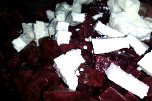 Salata de sfecla rosie cu branza Salakis