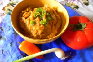 Salata de vinete cu legume coapte