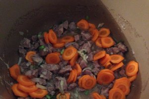Tocana de cartofi la multicooker
