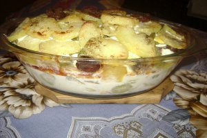 Cartofi  cu smântână la cuptor