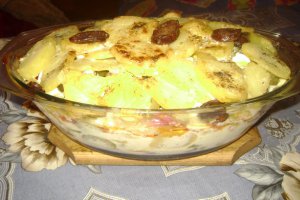 Cartofi  cu smântână la cuptor