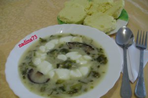 Ciorba de salata cu slanina
