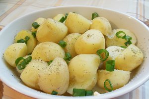 Cartofi noi gratinati