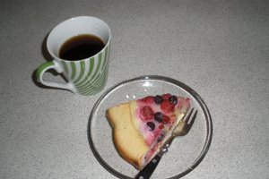 Tort racoros cu afine si zmeura