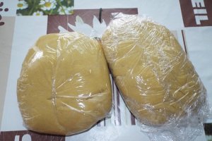 Biscuiti cu miere si lemon curd