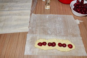Strudel cu branza si cirese